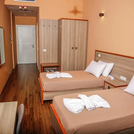 Hotel Arc Tirana 3*