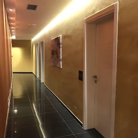 Arc Tirana 3*