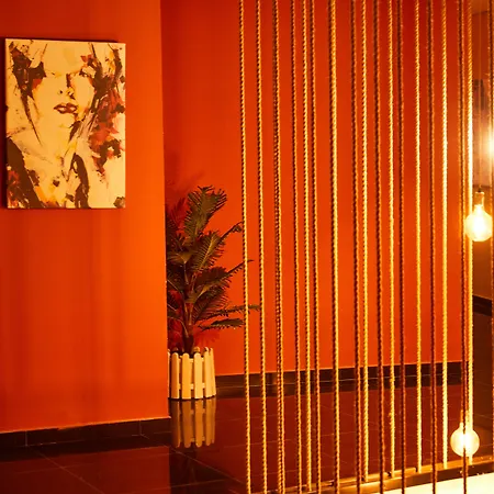 Arc Tirana 酒店 Yzberishti