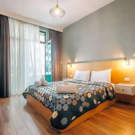 Arc Tirana Hotel 3*
