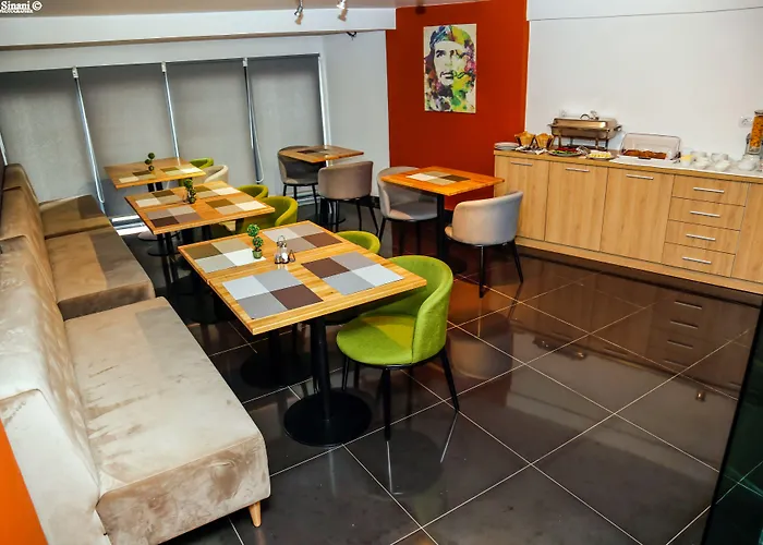 Arc Tirana 3*