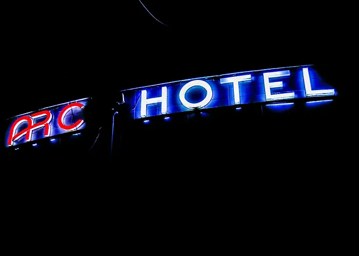 Arc Tirana 3* Yzberish