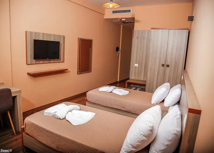 Arc Tirana 3*